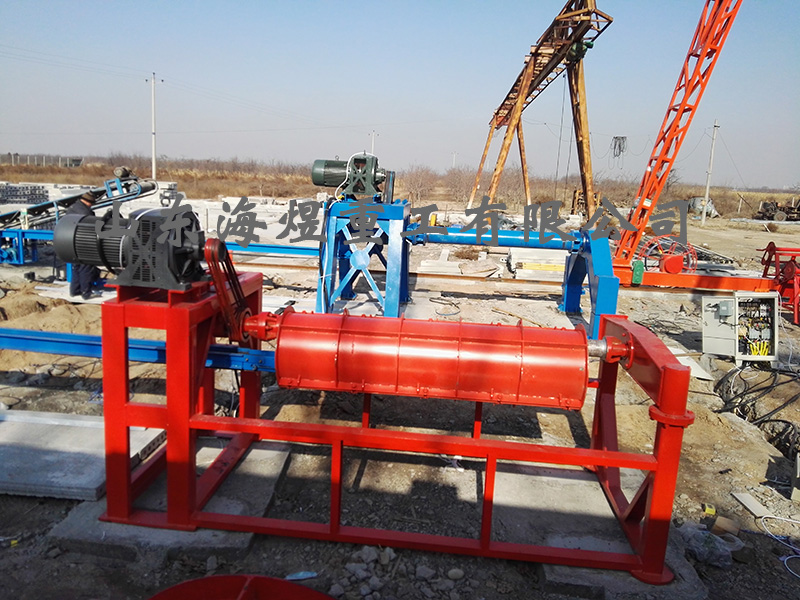 安裝中的水泥制管機