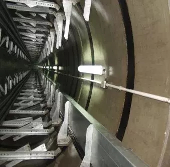 管內預埋鋼板環形式