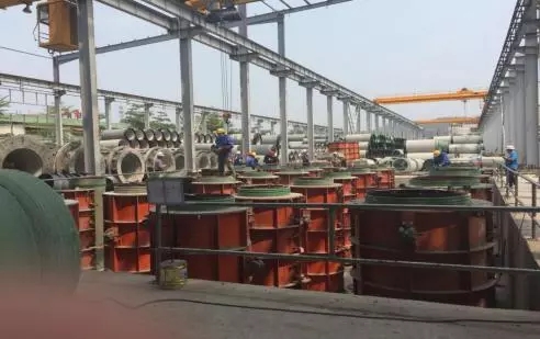 頂進施工法用內襯玻璃鋼混凝土管制造