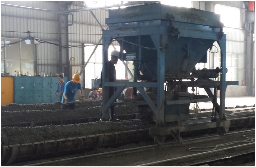 無(wú)擋板移動(dòng)喂料車(chē)圖